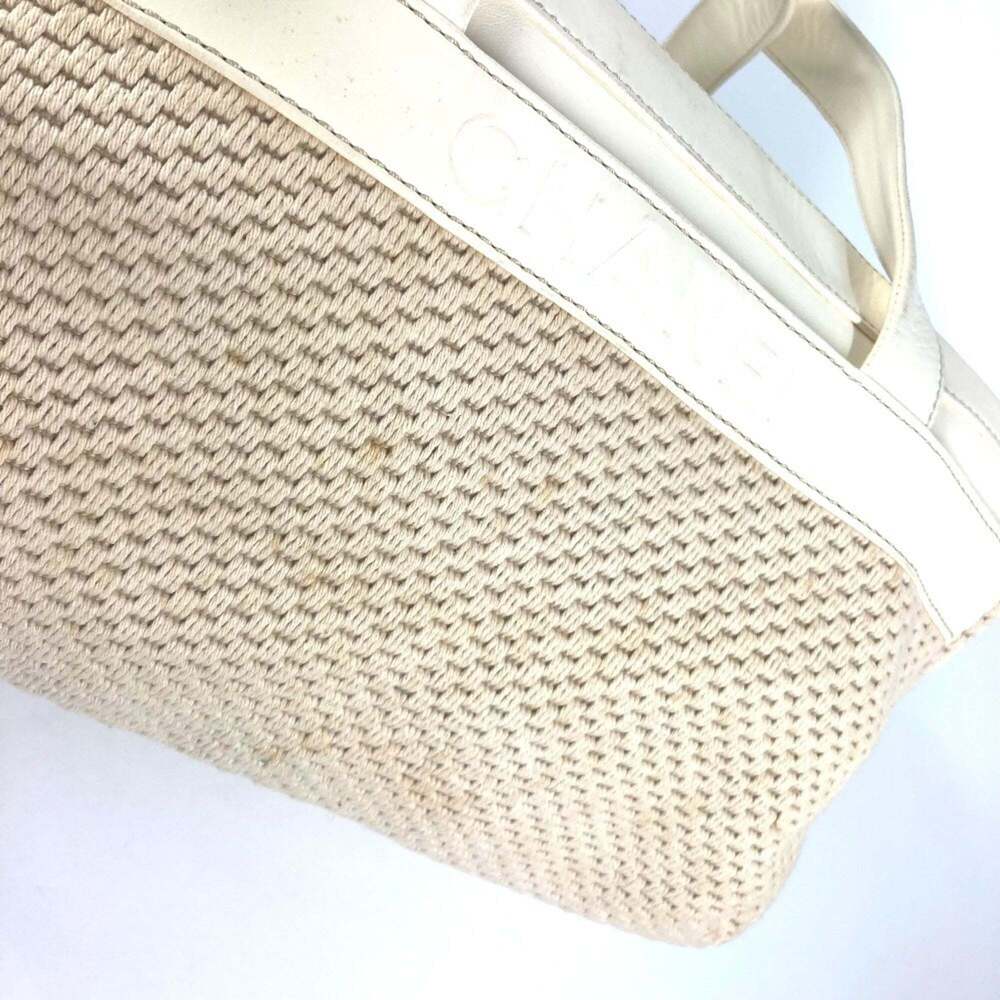 CHANEL Cream Leather Logo Shoulder Bag - Picture 13 of 16